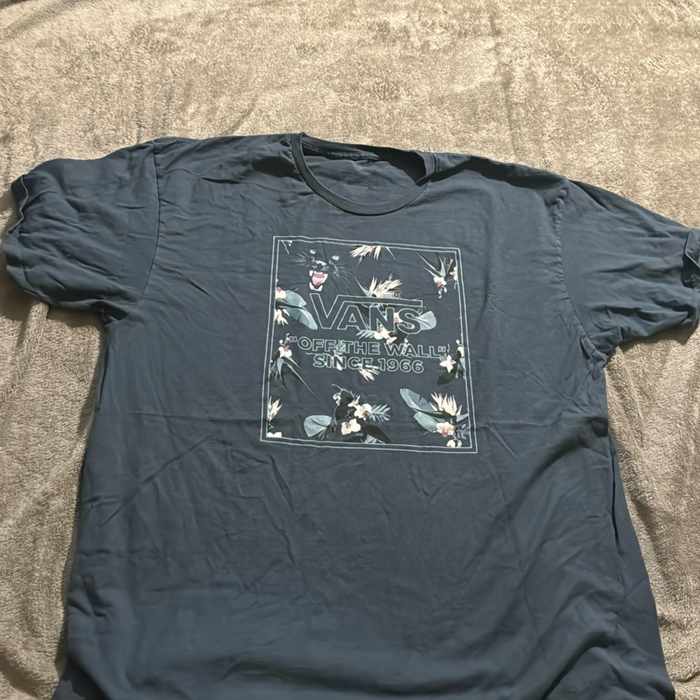Men’s vans T-shirt